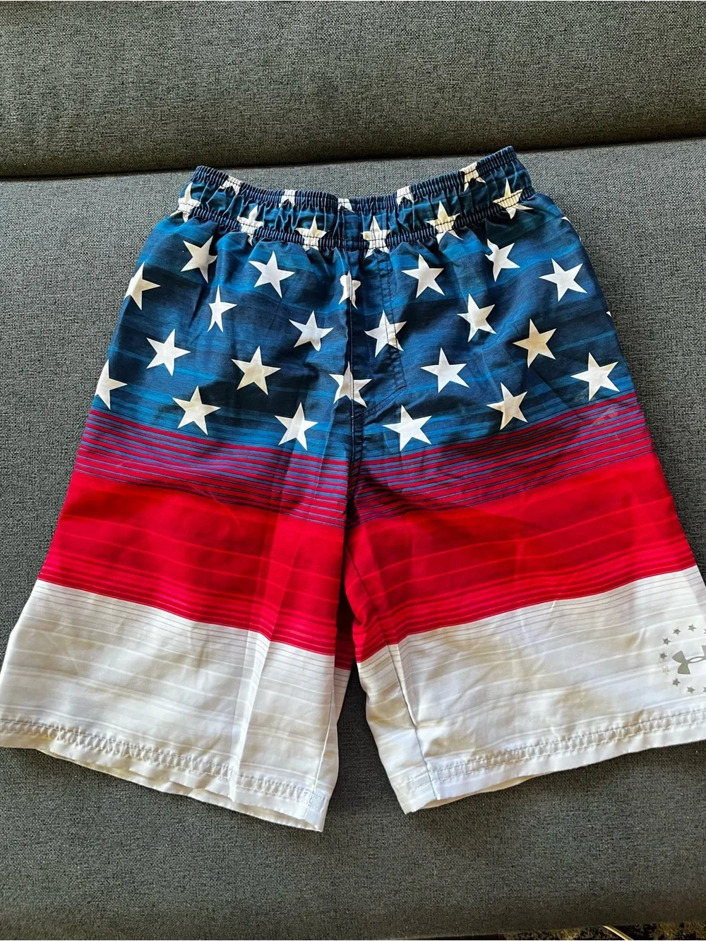 Under Armour Boys Size 7 Swim Trunks Patriotic Stars Stripes Red White Blue Flag